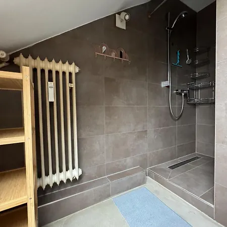 Zentral Gelegene Apartman *